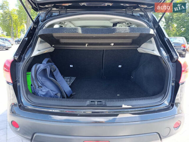 Черный Ниссан Кашкай, объемом двигателя 2 л и пробегом 240 тыс. км за 9700 $, фото 14 на Automoto.ua