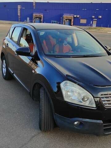 Черный Ниссан Кашкай, объемом двигателя 1.6 л и пробегом 260 тыс. км за 8300 $, фото 7 на Automoto.ua