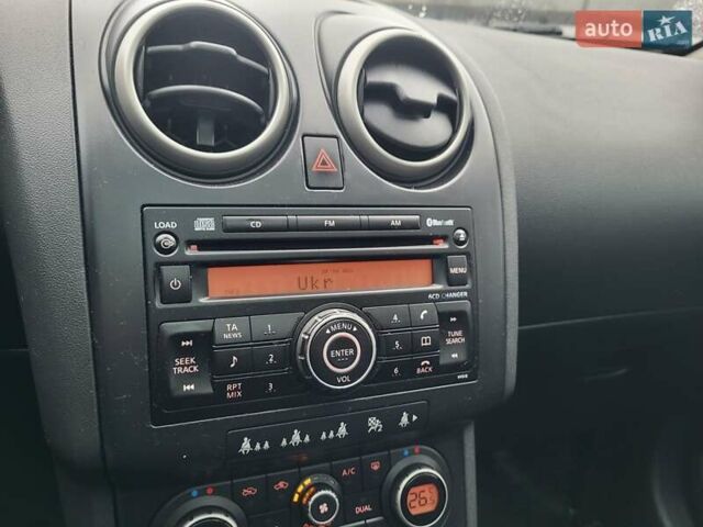 Черный Ниссан Кашкай, объемом двигателя 1.5 л и пробегом 239 тыс. км за 8900 $, фото 68 на Automoto.ua