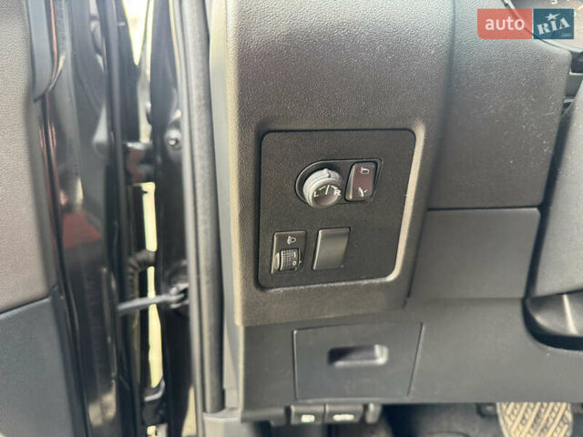 Черный Ниссан Кашкай, объемом двигателя 2 л и пробегом 185 тыс. км за 6999 $, фото 30 на Automoto.ua