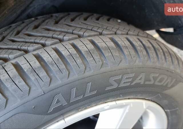 Черный Ниссан Кашкай, объемом двигателя 2 л и пробегом 187 тыс. км за 7500 $, фото 11 на Automoto.ua