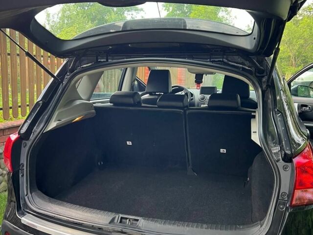 Черный Ниссан Кашкай, объемом двигателя 2 л и пробегом 241 тыс. км за 8900 $, фото 12 на Automoto.ua