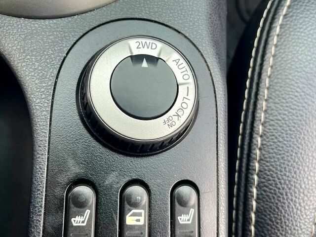 Черный Ниссан Кашкай, объемом двигателя 2 л и пробегом 185 тыс. км за 7499 $, фото 12 на Automoto.ua