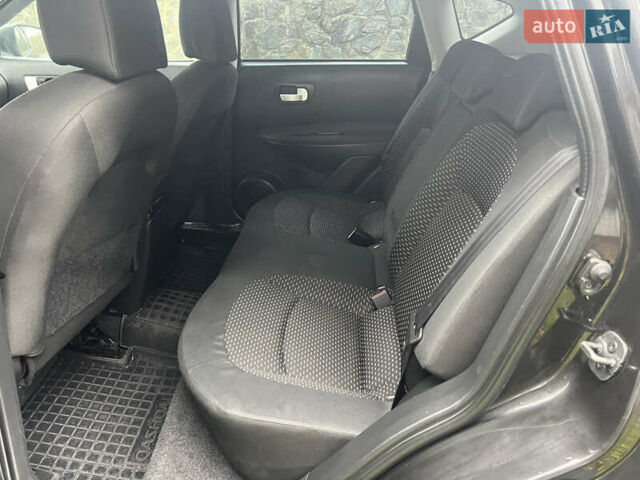 Черный Ниссан Кашкай, объемом двигателя 1.6 л и пробегом 212 тыс. км за 7499 $, фото 28 на Automoto.ua