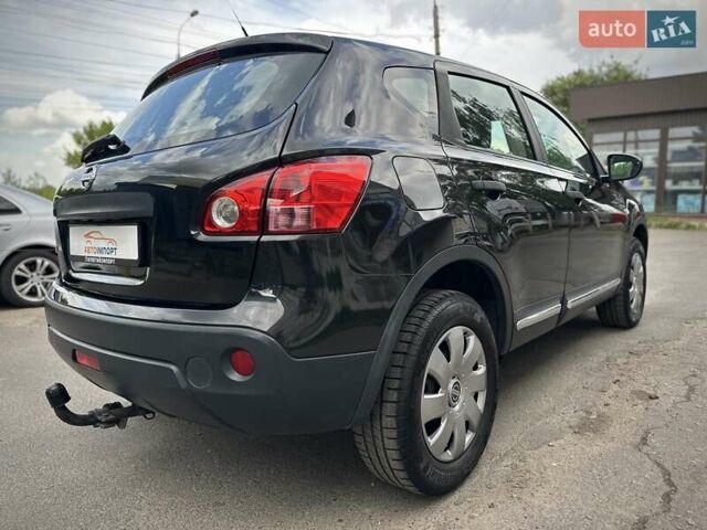 Черный Ниссан Кашкай, объемом двигателя 1.6 л и пробегом 200 тыс. км за 8900 $, фото 25 на Automoto.ua