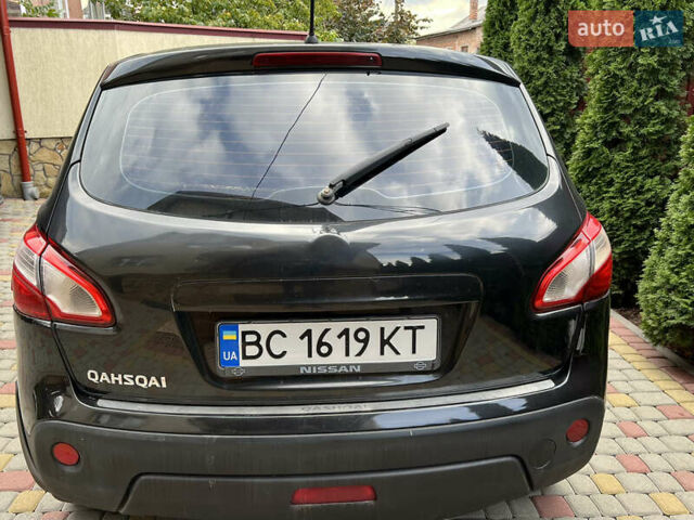 Черный Ниссан Кашкай, объемом двигателя 2 л и пробегом 232 тыс. км за 5999 $, фото 4 на Automoto.ua