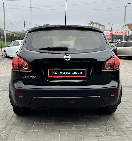 Чорний Ніссан Кашкай, об'ємом двигуна 2 л та пробігом 215 тис. км за 8300 $, фото 4 на Automoto.ua