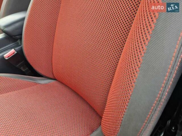 Черный Ниссан Кашкай, объемом двигателя 2 л и пробегом 65 тыс. км за 10400 $, фото 66 на Automoto.ua