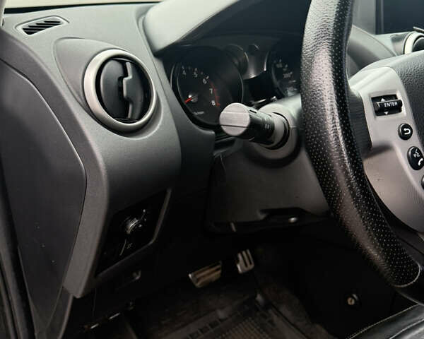 Черный Ниссан Кашкай, объемом двигателя 2 л и пробегом 295 тыс. км за 9200 $, фото 17 на Automoto.ua