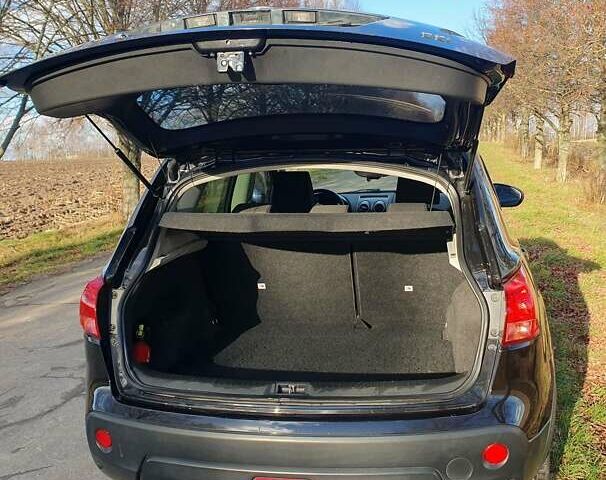 Чорний Ніссан Кашкай, об'ємом двигуна 1.46 л та пробігом 235 тис. км за 7300 $, фото 3 на Automoto.ua