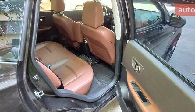 Черный Ниссан Кашкай, объемом двигателя 2 л и пробегом 299 тыс. км за 8800 $, фото 3 на Automoto.ua