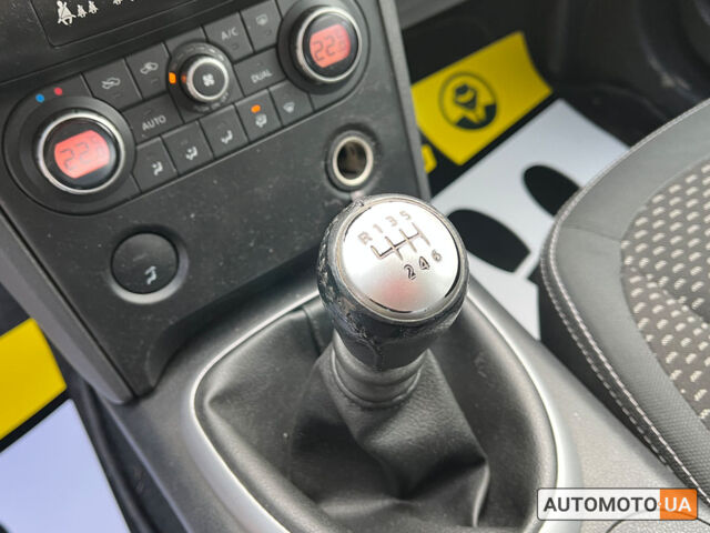 Черный Ниссан Кашкай, объемом двигателя 1.5 л и пробегом 290 тыс. км за 8600 $, фото 10 на Automoto.ua