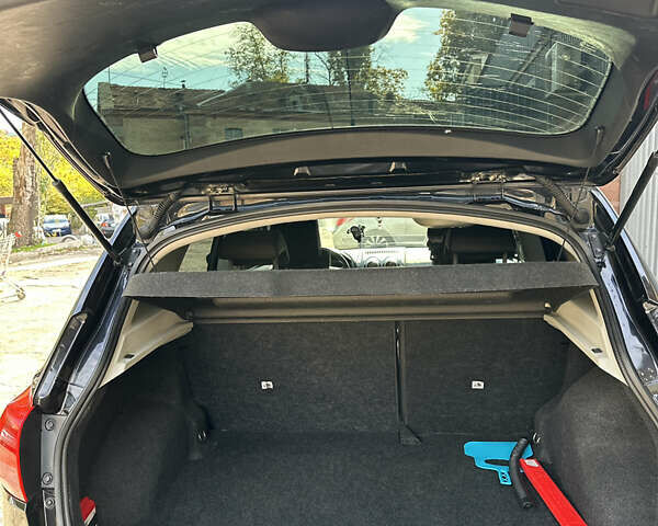 Черный Ниссан Кашкай, объемом двигателя 2 л и пробегом 192 тыс. км за 8920 $, фото 15 на Automoto.ua