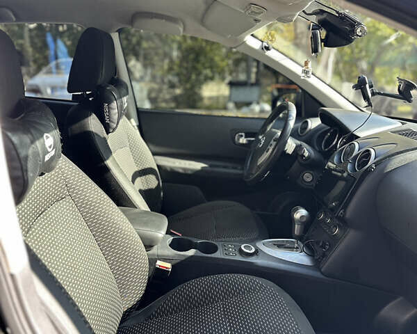 Черный Ниссан Кашкай, объемом двигателя 2 л и пробегом 192 тыс. км за 8920 $, фото 23 на Automoto.ua