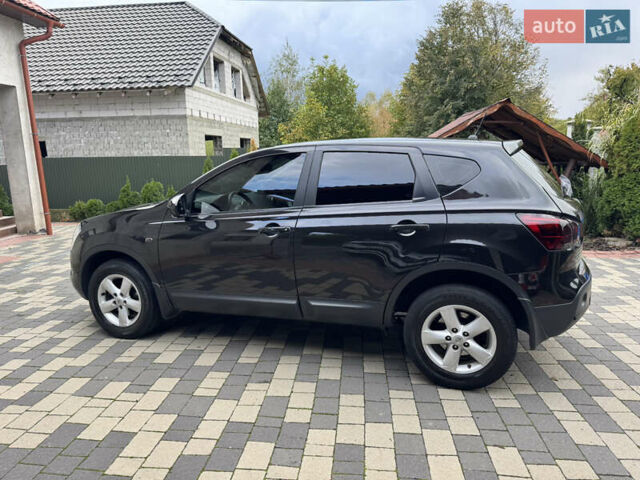 Черный Ниссан Кашкай, объемом двигателя 1.6 л и пробегом 96 тыс. км за 8500 $, фото 1 на Automoto.ua