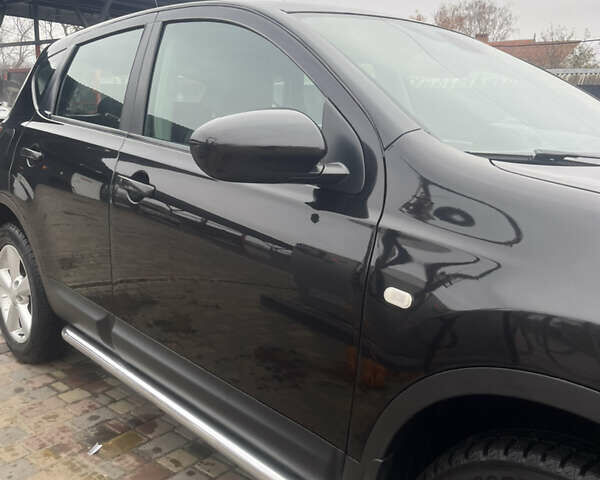 Черный Ниссан Кашкай, объемом двигателя 1.5 л и пробегом 244 тыс. км за 8500 $, фото 8 на Automoto.ua