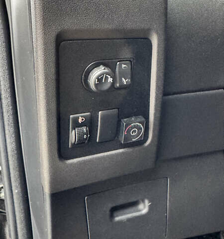 Чорний Ніссан Кашкай, об'ємом двигуна 2 л та пробігом 215 тис. км за 8300 $, фото 19 на Automoto.ua