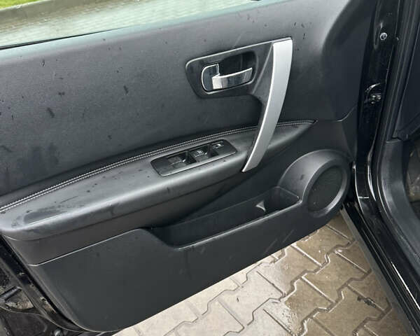 Черный Ниссан Кашкай, объемом двигателя 1.5 л и пробегом 228 тыс. км за 8500 $, фото 22 на Automoto.ua