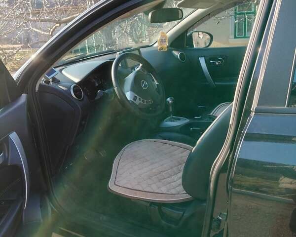 Черный Ниссан Кашкай, объемом двигателя 2 л и пробегом 225 тыс. км за 7800 $, фото 4 на Automoto.ua