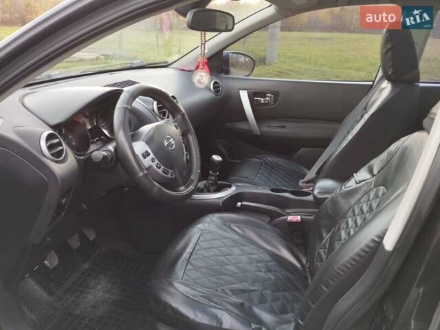 Черный Ниссан Кашкай, объемом двигателя 1.5 л и пробегом 310 тыс. км за 9600 $, фото 6 на Automoto.ua