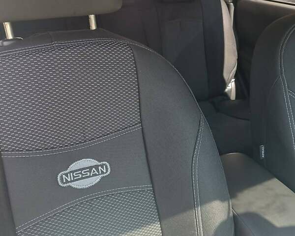 Чорний Ніссан Кашкай, об'ємом двигуна 2 л та пробігом 230 тис. км за 8500 $, фото 4 на Automoto.ua