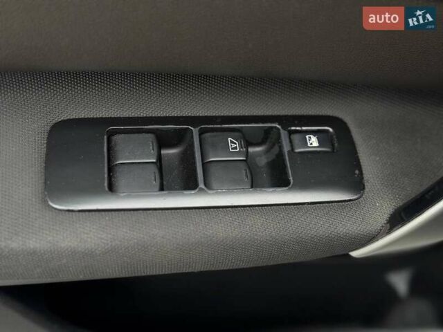 Чорний Ніссан Кашкай, об'ємом двигуна 2 л та пробігом 167 тис. км за 8200 $, фото 21 на Automoto.ua