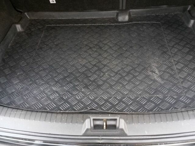 Чорний Ніссан Кашкай, об'ємом двигуна 1.6 л та пробігом 131 тис. км за 8700 $, фото 8 на Automoto.ua