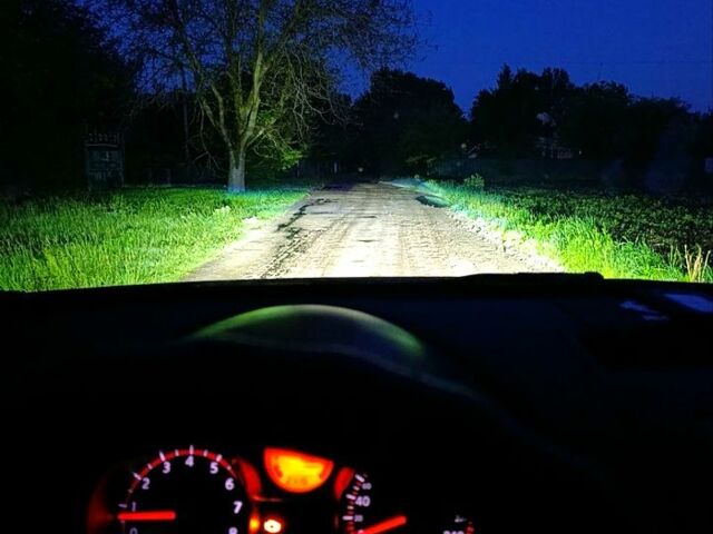 Чорний Ніссан Кашкай, об'ємом двигуна 2 л та пробігом 310 тис. км за 8500 $, фото 9 на Automoto.ua