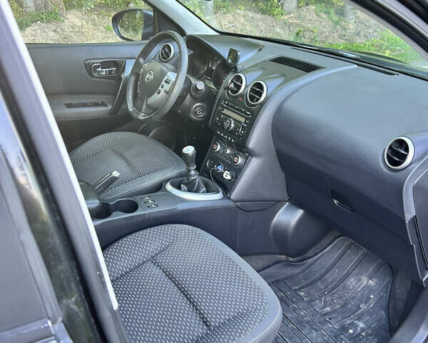 Черный Ниссан Кашкай, объемом двигателя 1.46 л и пробегом 262 тыс. км за 8200 $, фото 11 на Automoto.ua