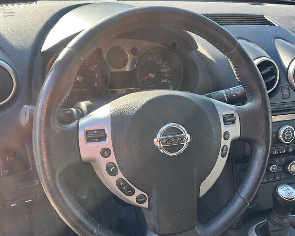 Черный Ниссан Кашкай, объемом двигателя 2 л и пробегом 196 тыс. км за 7900 $, фото 6 на Automoto.ua