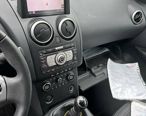 Черный Ниссан Кашкай, объемом двигателя 1.5 л и пробегом 228 тыс. км за 8500 $, фото 25 на Automoto.ua