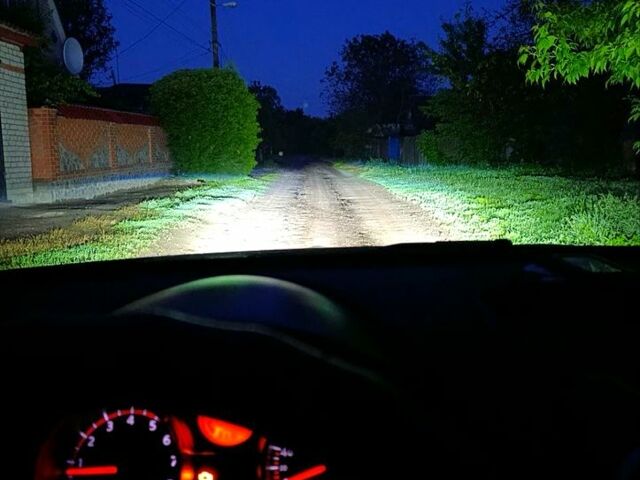 Чорний Ніссан Кашкай, об'ємом двигуна 2 л та пробігом 310 тис. км за 8500 $, фото 10 на Automoto.ua