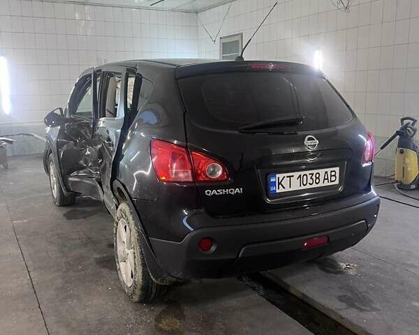 Черный Ниссан Кашкай, объемом двигателя 2 л и пробегом 300 тыс. км за 4000 $, фото 3 на Automoto.ua