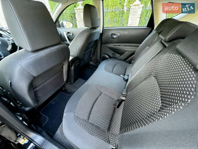 Черный Ниссан Кашкай, объемом двигателя 2 л и пробегом 202 тыс. км за 9500 $, фото 26 на Automoto.ua