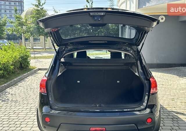Черный Ниссан Кашкай, объемом двигателя 2 л и пробегом 240 тыс. км за 9200 $, фото 26 на Automoto.ua