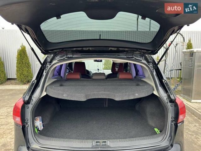 Черный Ниссан Кашкай, объемом двигателя 2 л и пробегом 250 тыс. км за 7900 $, фото 4 на Automoto.ua