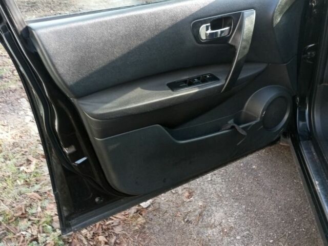 Чорний Ніссан Кашкай, об'ємом двигуна 1.6 л та пробігом 131 тис. км за 8700 $, фото 6 на Automoto.ua