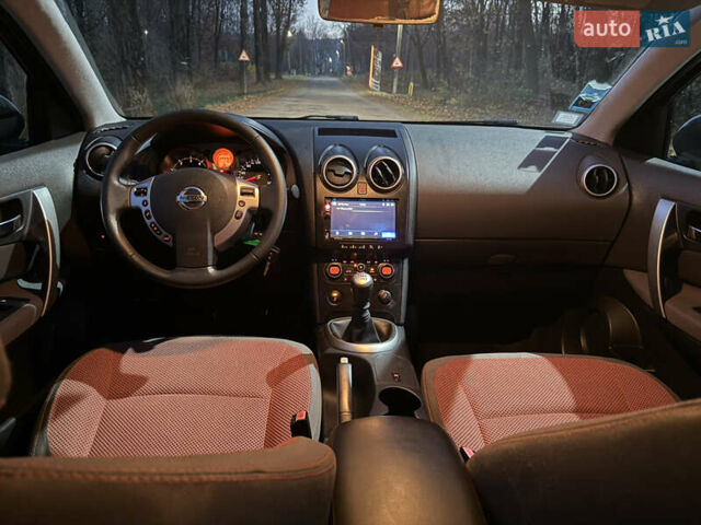 Чорний Ніссан Кашкай, об'ємом двигуна 0 л та пробігом 240 тис. км за 8600 $, фото 7 на Automoto.ua