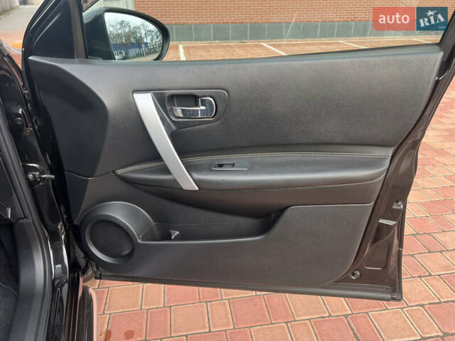 Черный Ниссан Кашкай, объемом двигателя 2 л и пробегом 127 тыс. км за 8700 $, фото 53 на Automoto.ua