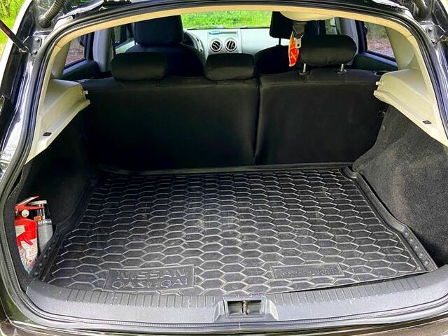 Черный Ниссан Кашкай, объемом двигателя 2 л и пробегом 190 тыс. км за 7900 $, фото 5 на Automoto.ua