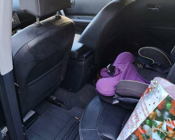 Черный Ниссан Кашкай, объемом двигателя 2 л и пробегом 225 тыс. км за 7800 $, фото 1 на Automoto.ua