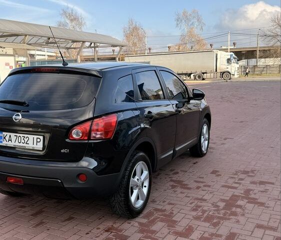Черный Ниссан Кашкай, объемом двигателя 2 л и пробегом 270 тыс. км за 8750 $, фото 2 на Automoto.ua