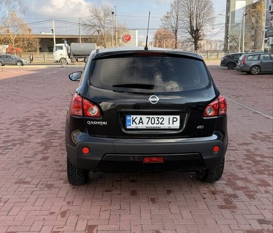 Черный Ниссан Кашкай, объемом двигателя 2 л и пробегом 270 тыс. км за 8750 $, фото 1 на Automoto.ua