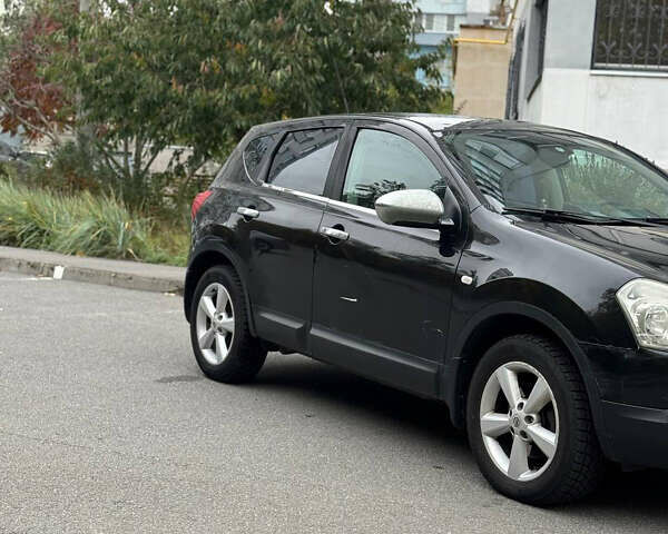 Черный Ниссан Кашкай, объемом двигателя 2 л и пробегом 290 тыс. км за 7200 $, фото 1 на Automoto.ua