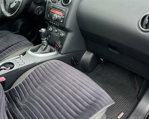 Черный Ниссан Кашкай, объемом двигателя 1.46 л и пробегом 262 тыс. км за 8200 $, фото 2 на Automoto.ua