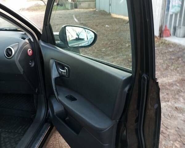 Чорний Ніссан Кашкай, об'ємом двигуна 1.6 л та пробігом 131 тис. км за 8700 $, фото 7 на Automoto.ua