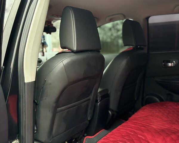 Черный Ниссан Кашкай, объемом двигателя 2 л и пробегом 150 тыс. км за 9200 $, фото 21 на Automoto.ua