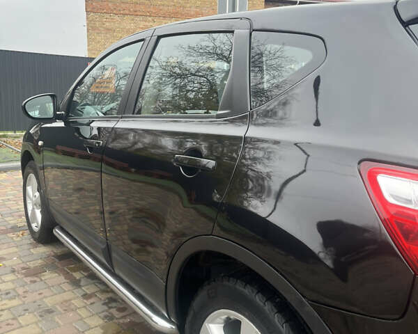 Черный Ниссан Кашкай, объемом двигателя 1.5 л и пробегом 244 тыс. км за 8500 $, фото 5 на Automoto.ua