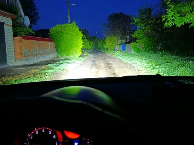 Чорний Ніссан Кашкай, об'ємом двигуна 2 л та пробігом 310 тис. км за 8500 $, фото 7 на Automoto.ua