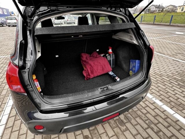 Чорний Ніссан Кашкай, об'ємом двигуна 1.5 л та пробігом 275 тис. км за 8300 $, фото 5 на Automoto.ua